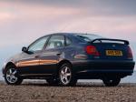 Toyota Avensis Hatchback 1997 года (UK)